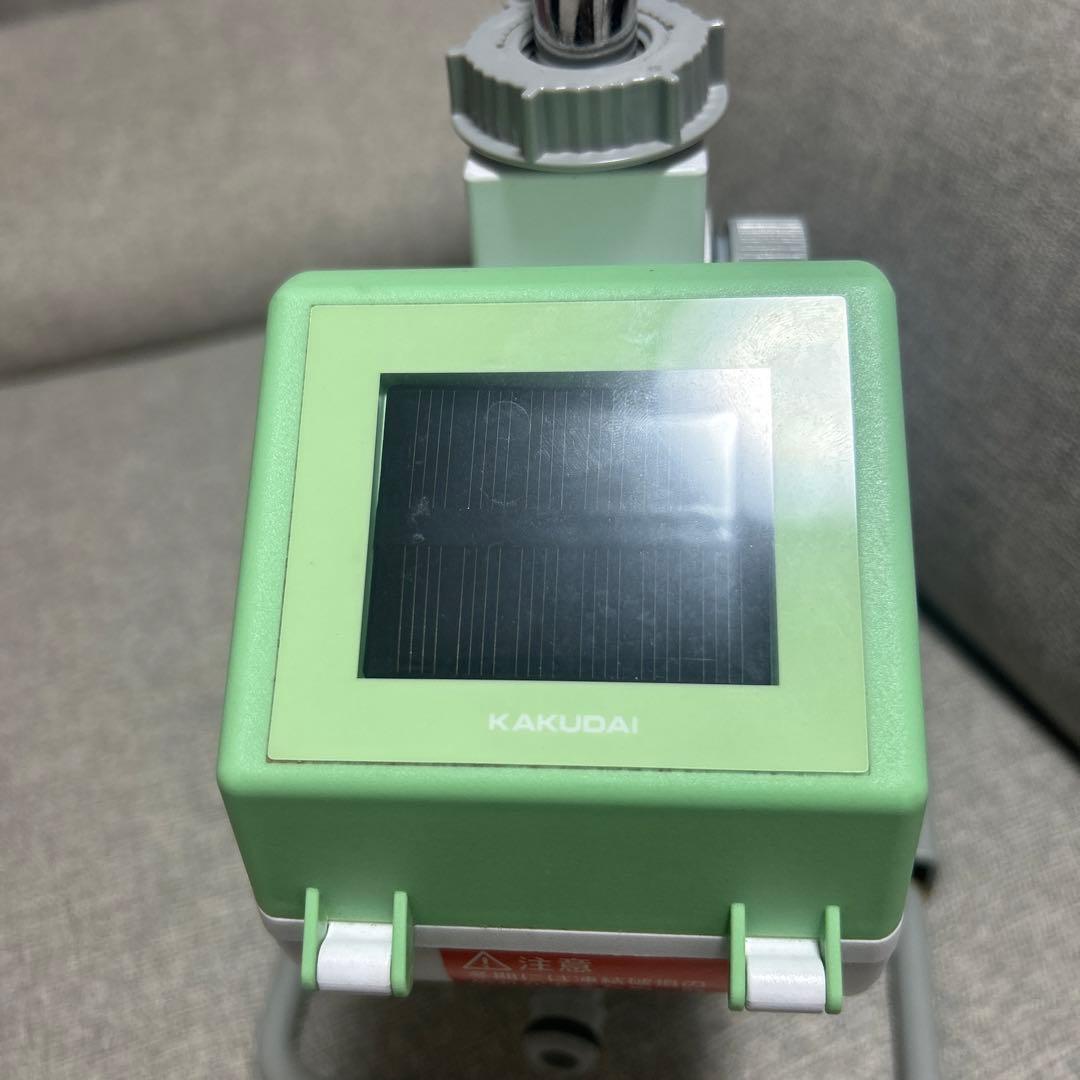 KAKUDAI 自動灌水装置　ソーラーパネル付き　自動水やり器