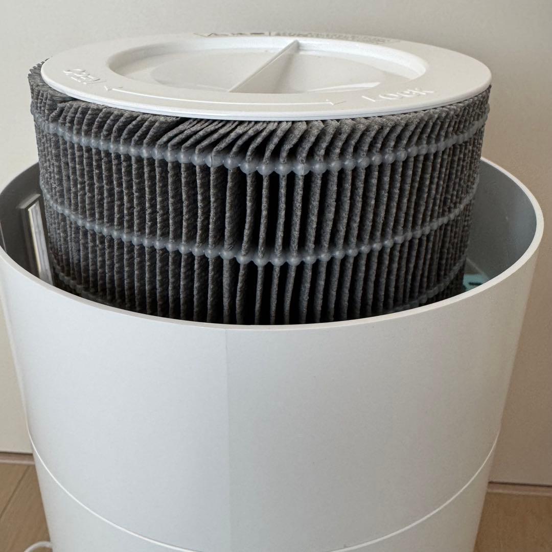 ほぼ新品【アイリスオーヤマ】加湿空気清浄機 AZAP-SH20B-WB ホワイト