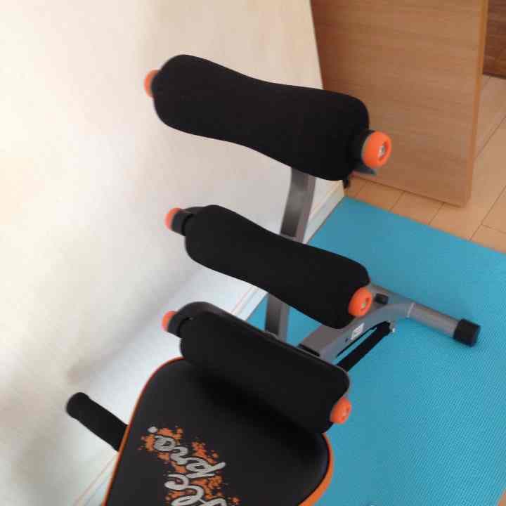 ワンダーコアと変わらない腹筋マシーン