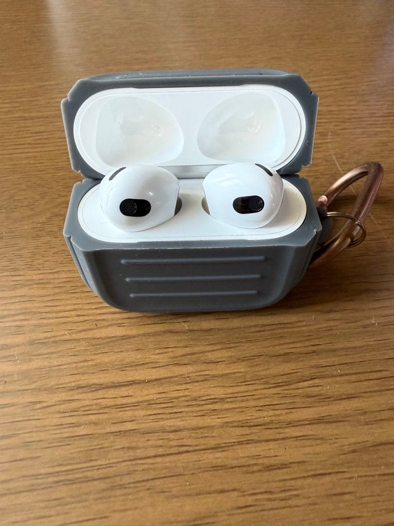 AirPods3本体 充電ケース付き ホワイト