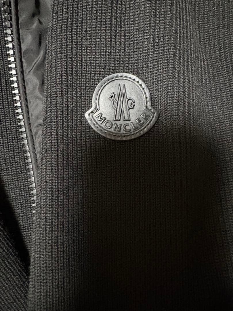 モンクレールダウンニット