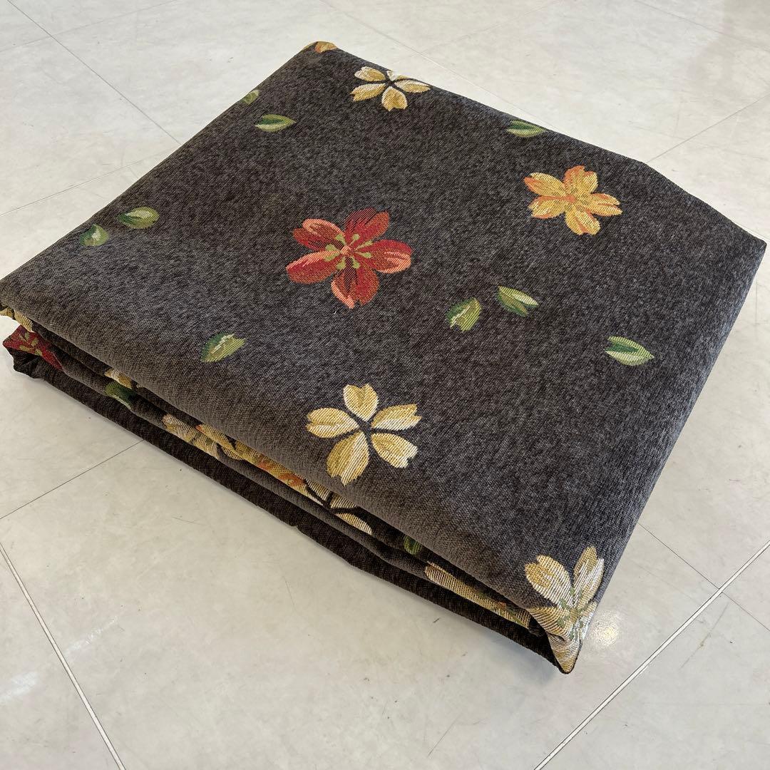 新品☆花柄のシェニールラグ 200×250cm 上品 桜の花 さくら模様