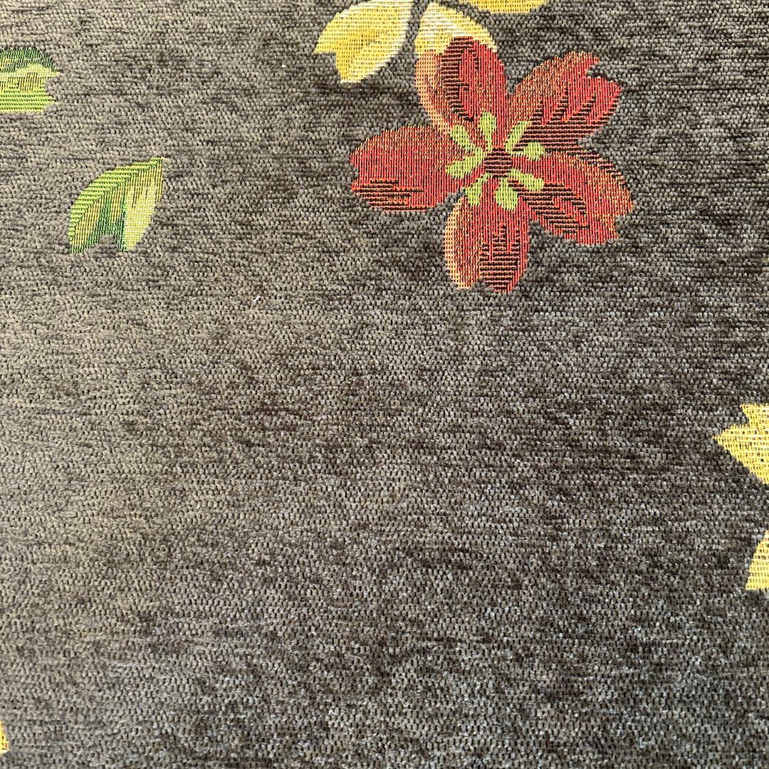 新品☆花柄のシェニールラグ 200×250cm 上品 桜の花 さくら模様