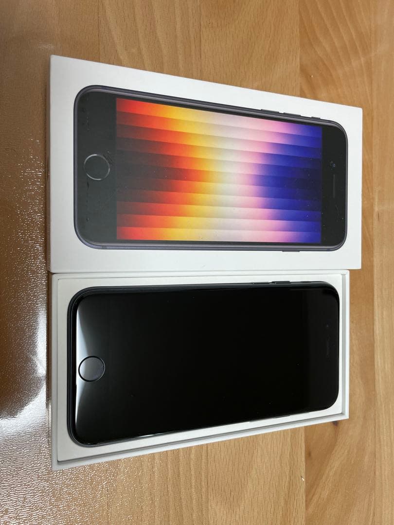 iPhoneSE 第3世代 本体 64gb iPhone SE se3 ブラック