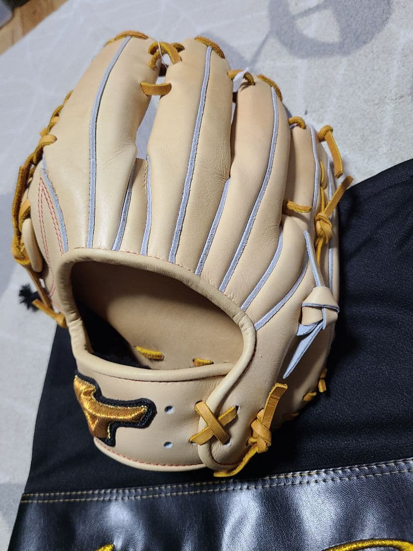 ミズノ　硬式用 グラブ 外野手用 野球グローブ 1AJGH30007 左投用