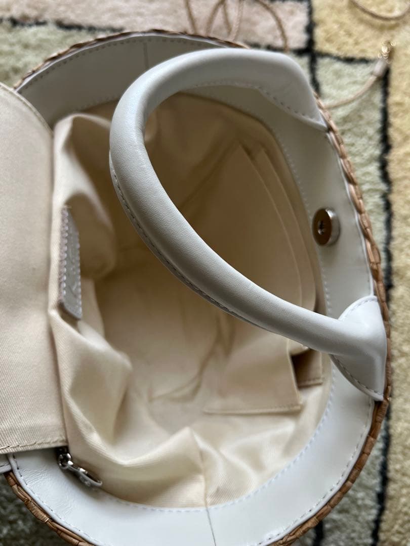 かおるこ様用　キタムラ　ベージュ かごバッグ ホワイトハンドル