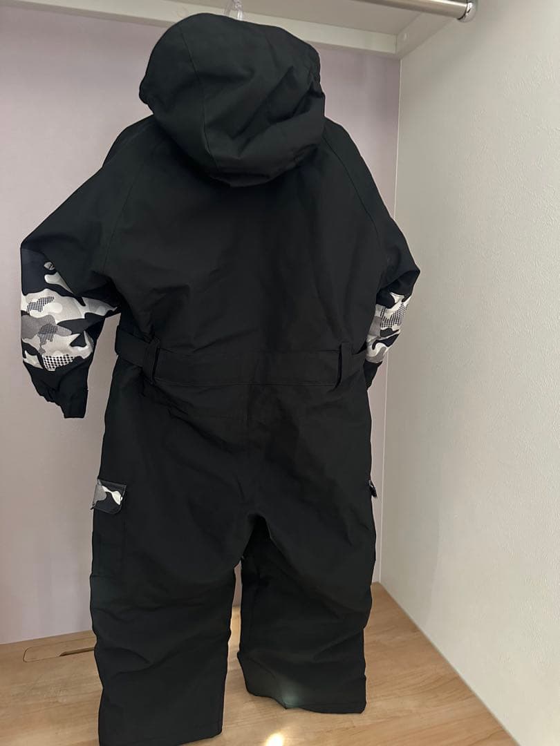 ウィンタースポーツウェア　キッズ　新品　100cm