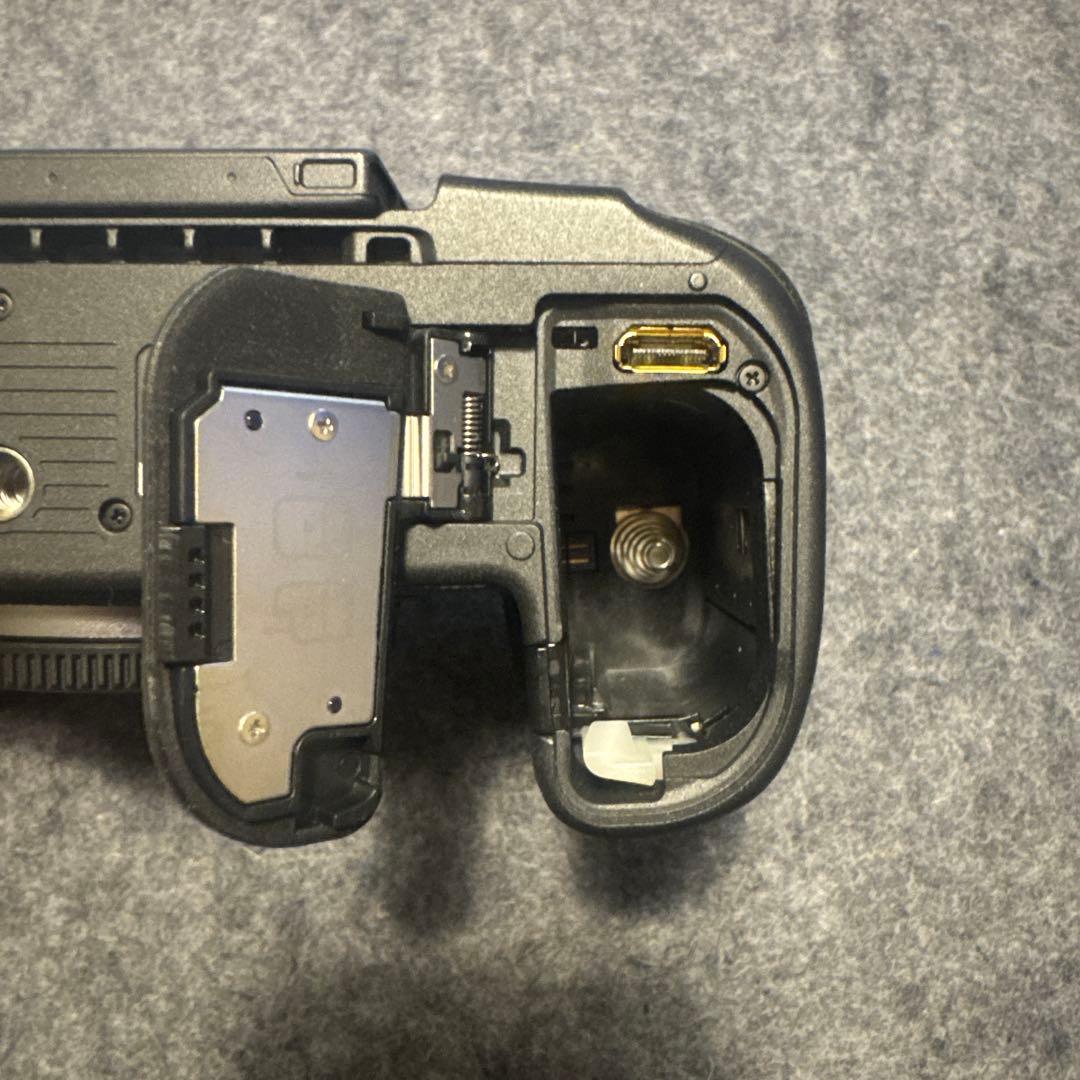 【超美品】CANON EOS R5 MARK II cfexpress B付