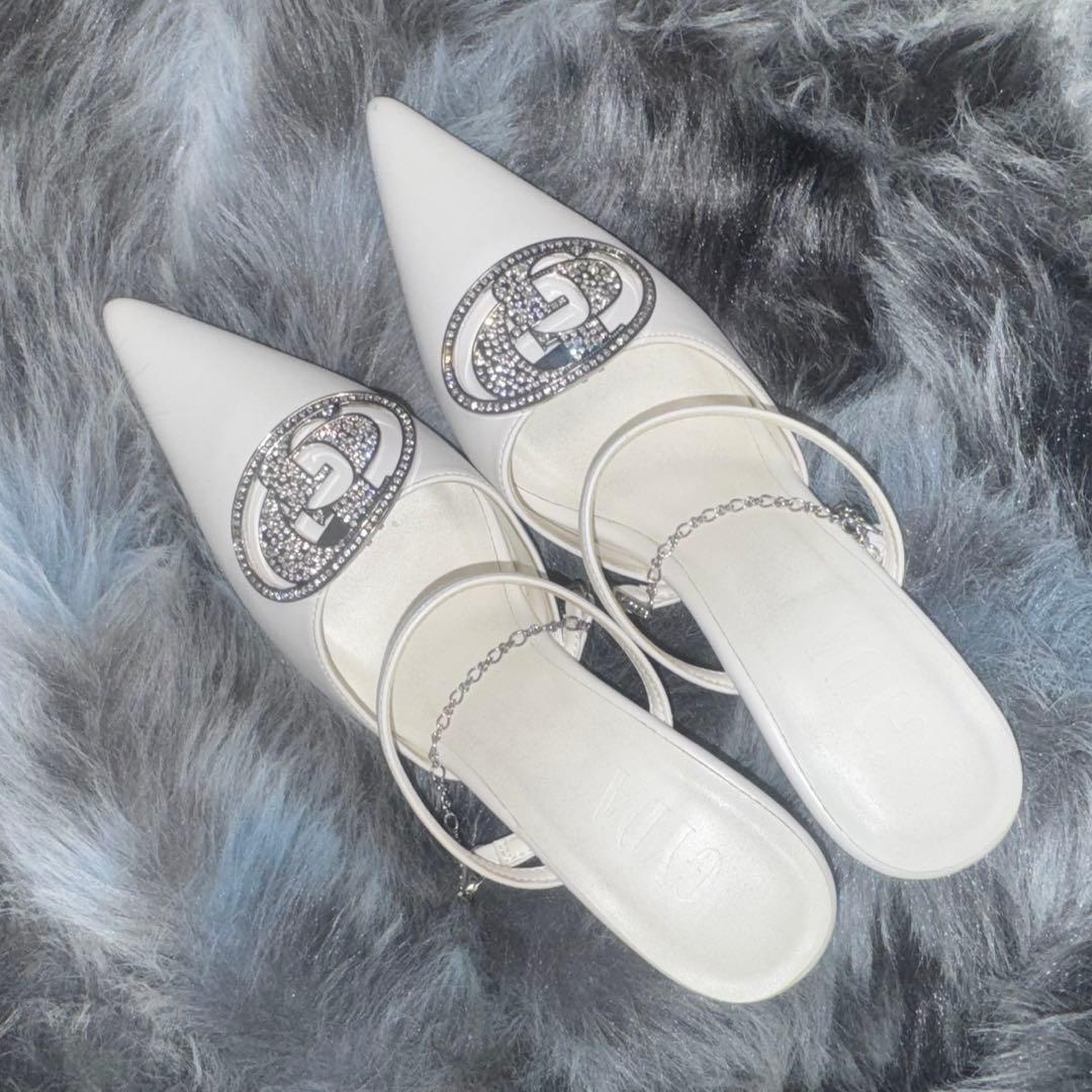 GYDA ビジュー付きホワイトミュール　箱付き