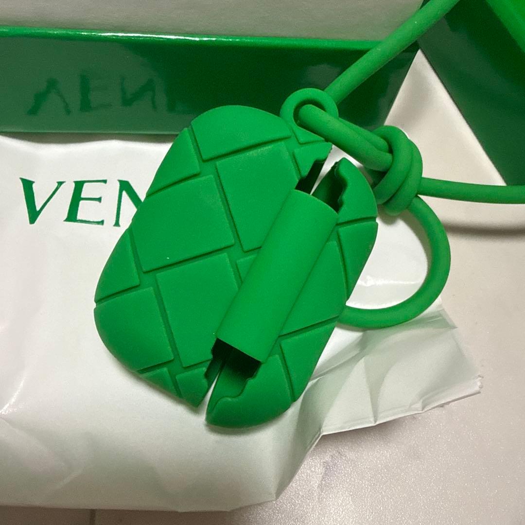 BOTTEGA VENETA Air pods proケース グリーン