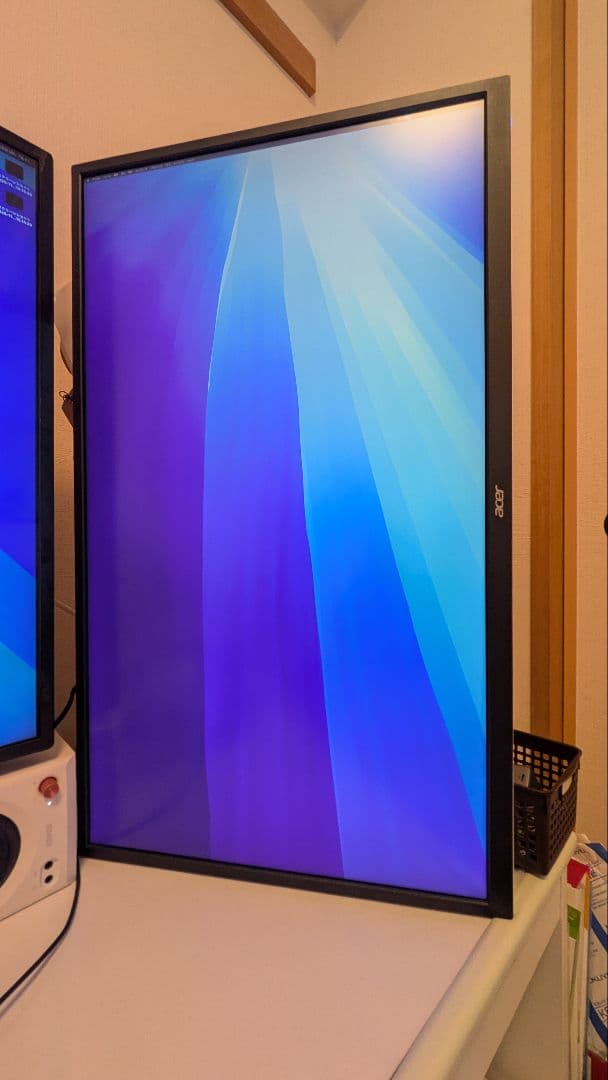 ET322QK　4 k モニター　31.5インチ