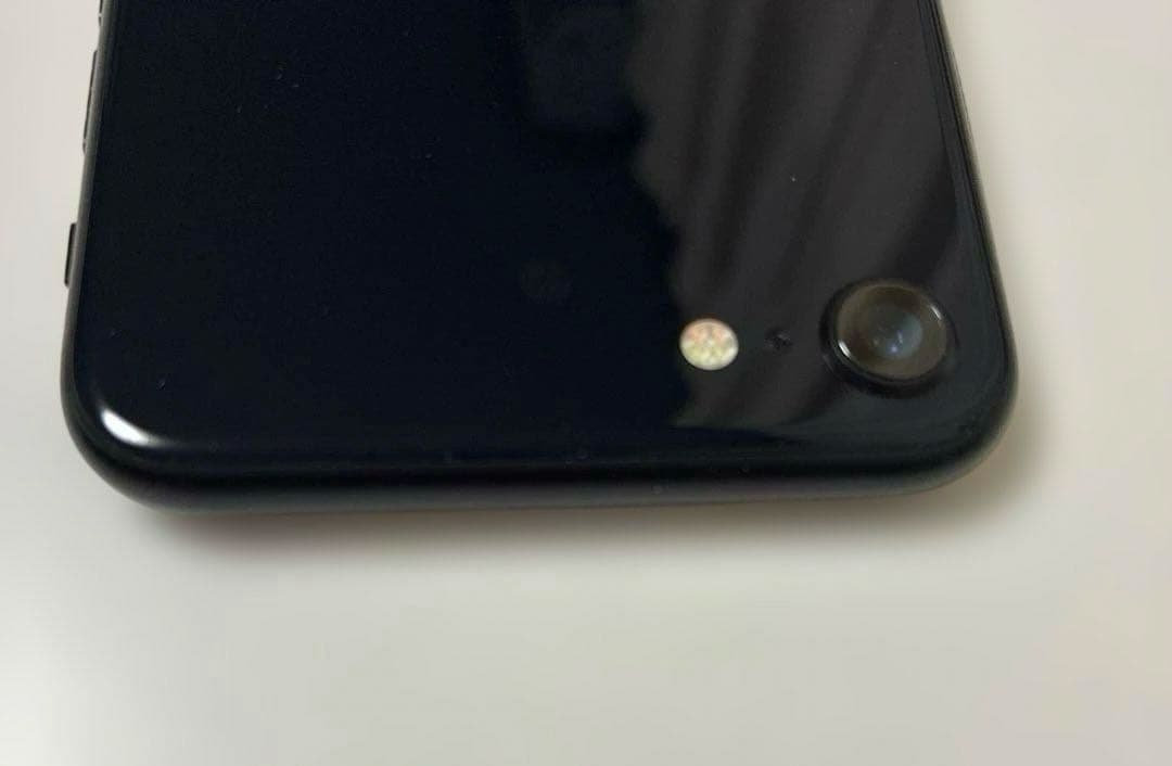 Apple iPhoneSE 第3世代 ブラック 128GB スマートフォン本体