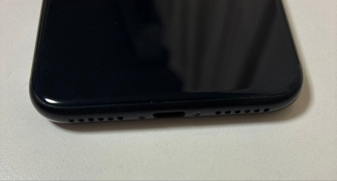 Apple iPhoneSE 第3世代 ブラック 128GB スマートフォン本体