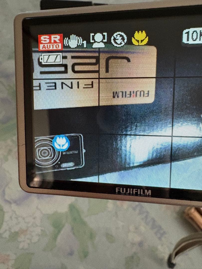 Fujifilm FinePix J250 コンパクトデジタルカメラ 値下げ