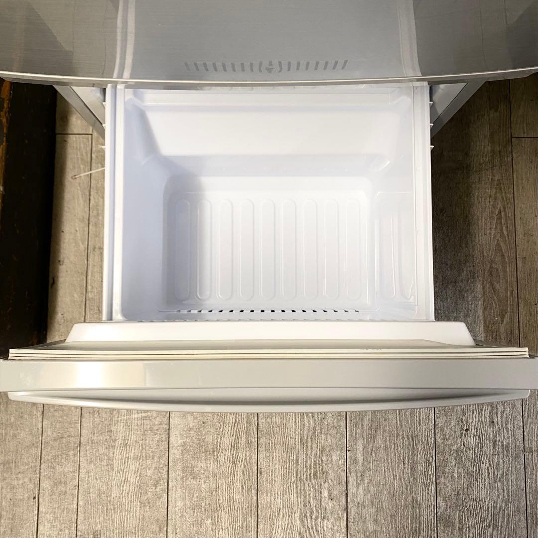 どんな物件でも使いやすいどっちも付け替えドア！冷凍冷蔵庫137L