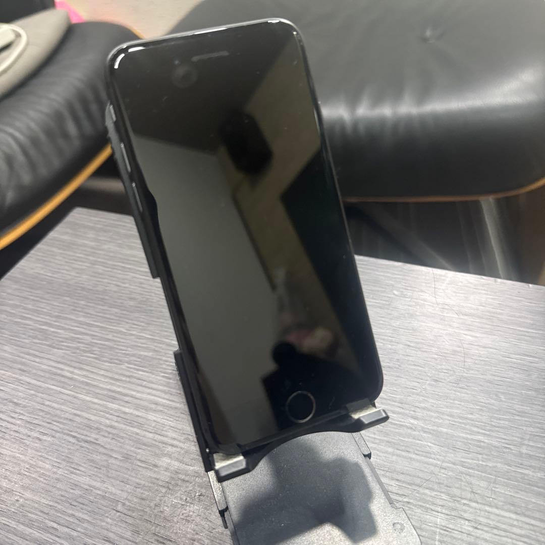 Apple iPhone 8 スペースグレー 本体64GB SIMフリー 222