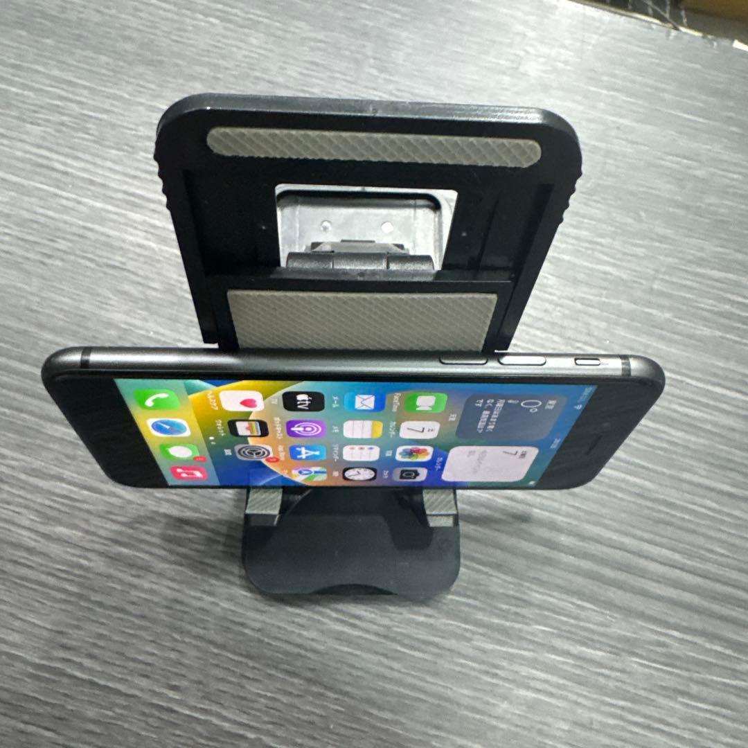 Apple iPhone 8 スペースグレー 本体64GB SIMフリー 222