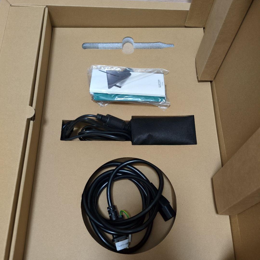 Wacom Cintiq 16 ペンタブレット 本体