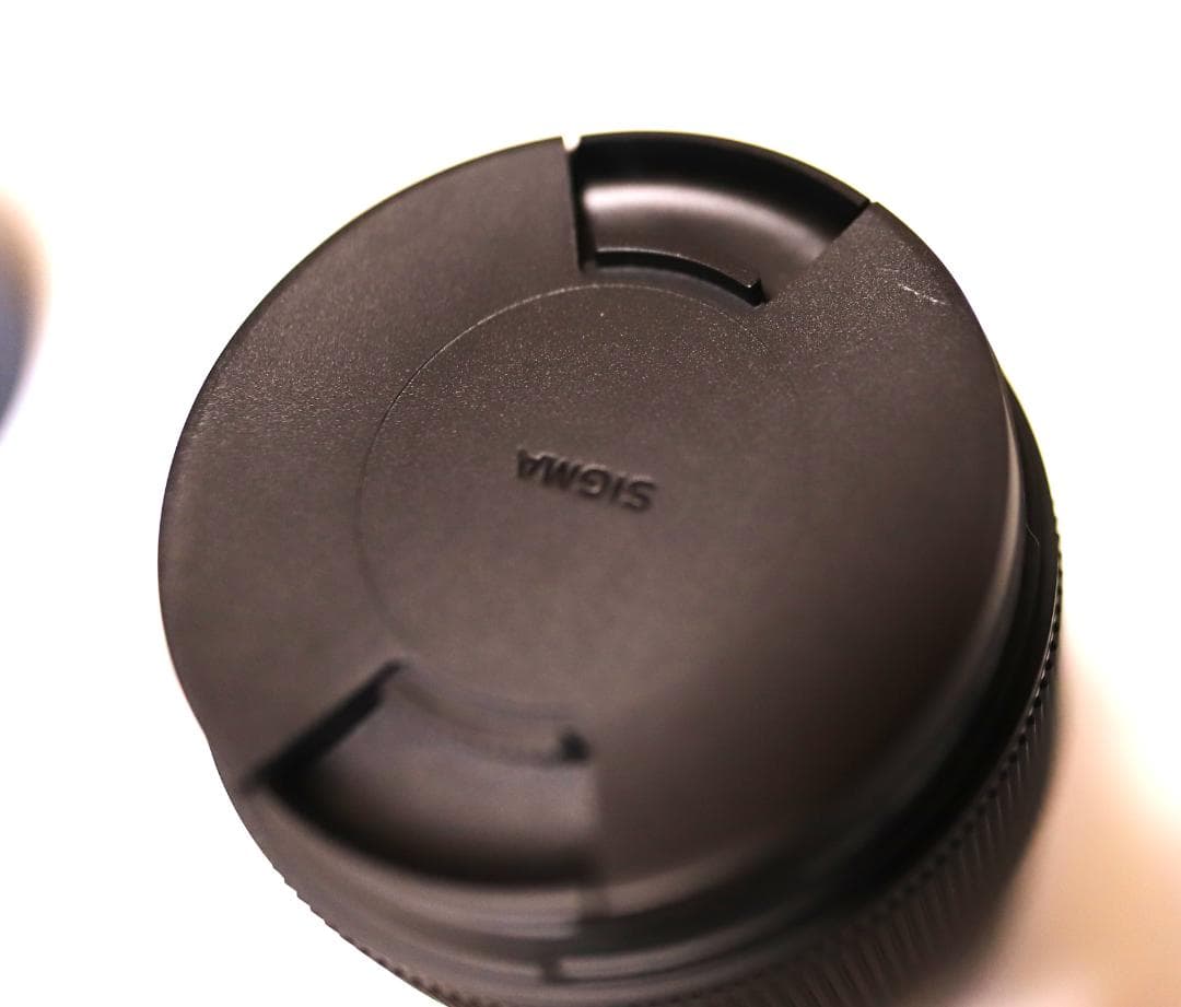 SIGMA 135mm F1.8 DG HSM Artレンズ 　キヤノンEF