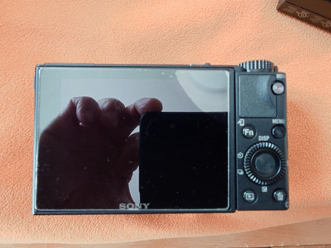 SONY DSC-RX100M7 アタッチメントグリップ付