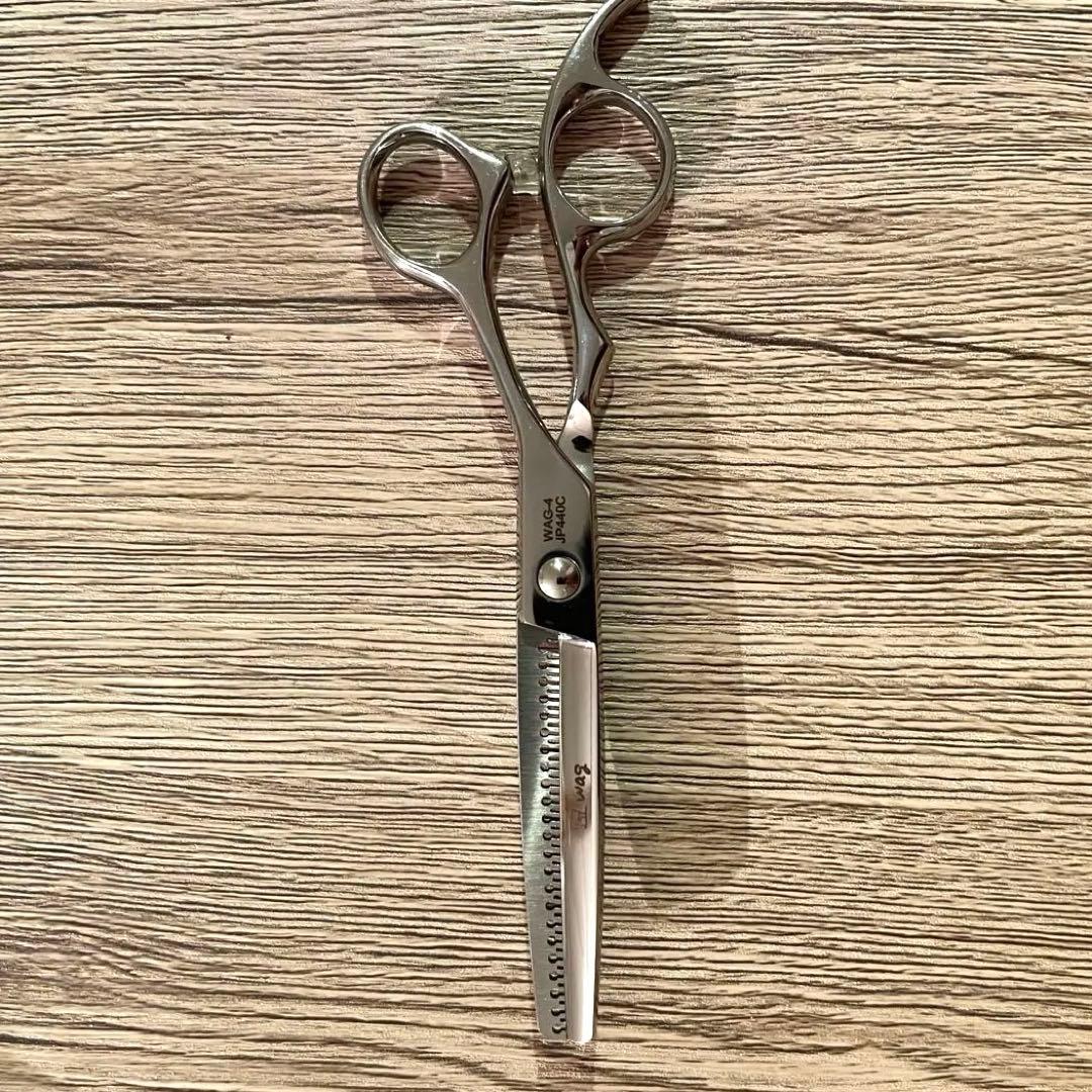 Svans. スバンスフィニッシュセニングシザー ケース付き