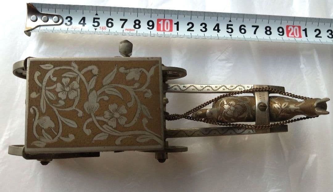 レア【アンティーク】馬車型 オルゴール 小物入れ 英国 イギリス 印度製