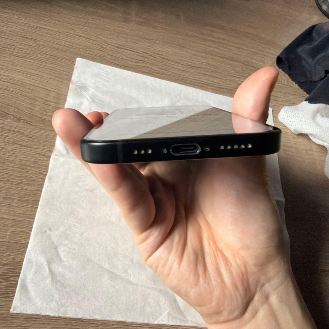 【美品】iPhone15 256gb ブラック SIMフリー