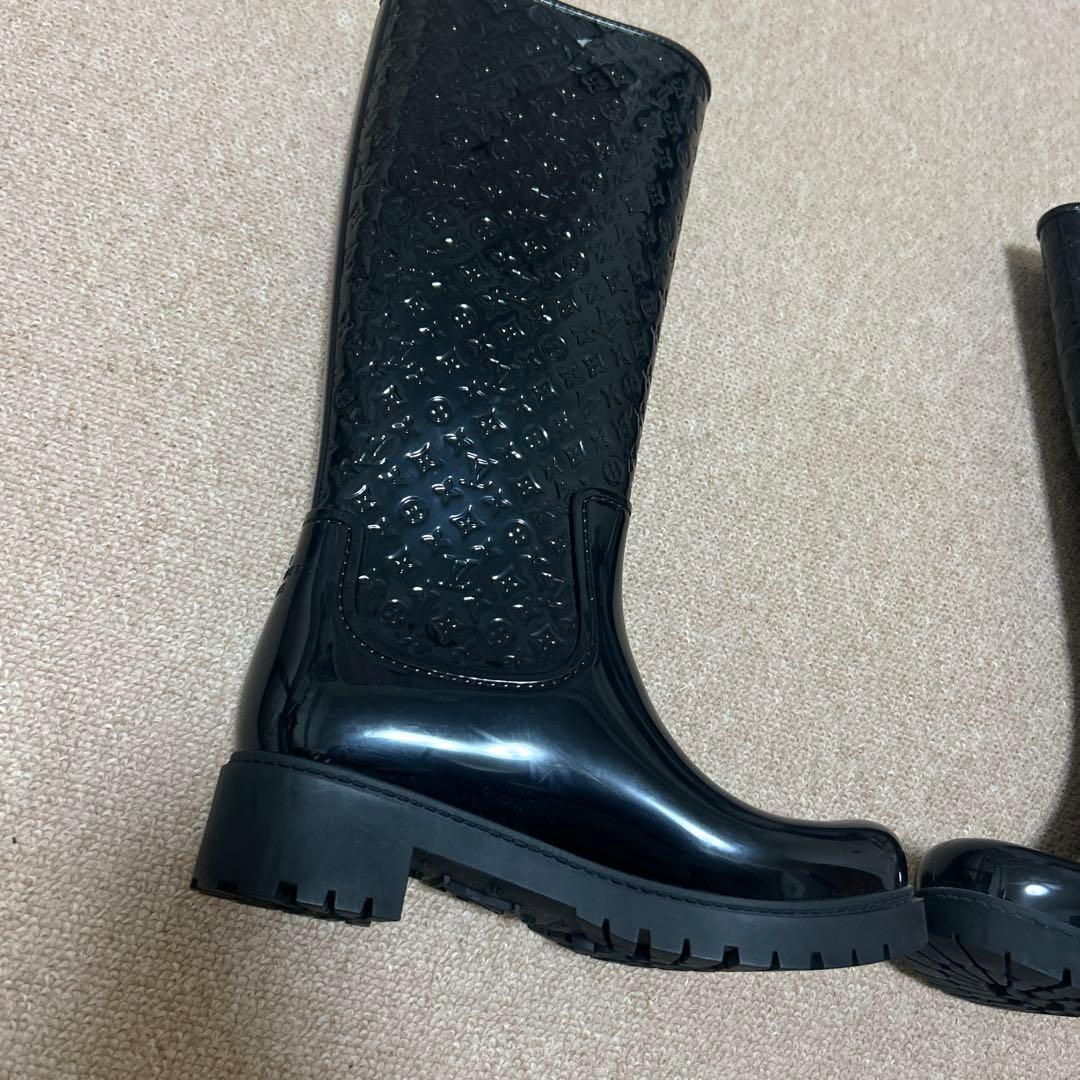 新品未使用 ルイヴィトン ブラックラバー長靴 ロゴ入り