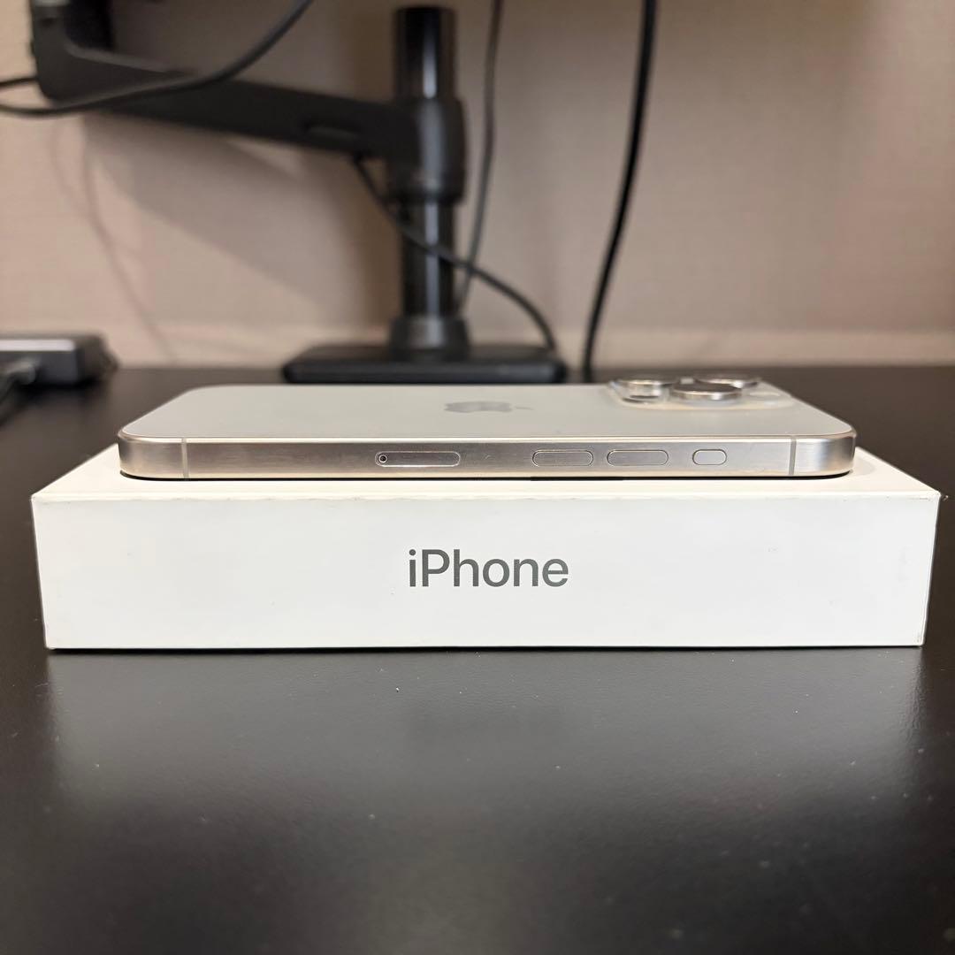 SIMフリーiPhone 15 Pro 128GB ナチュラルチタニウム