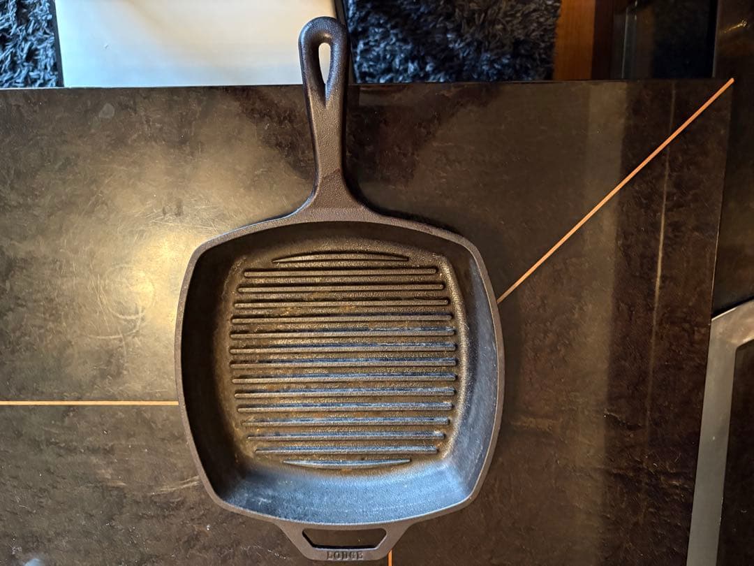 ル・クルーゼ スクエア パニーニプレスロッジとLODGE スクエアグリルパン