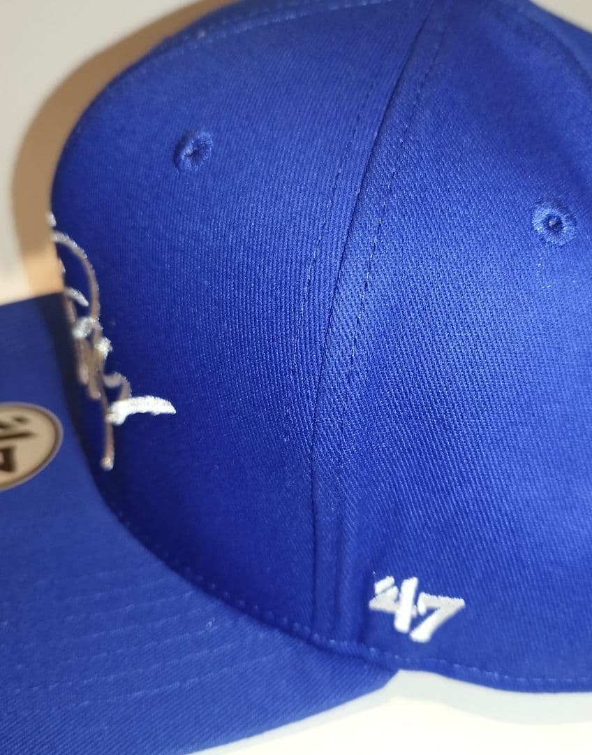 47 CAPTAIN サイン入り青キャップ