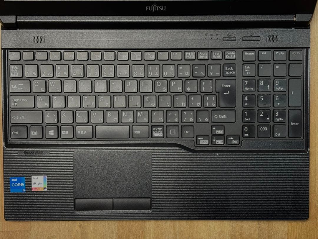 富士通LIFEBOOK A5511/G 15.6 11世代i5 16/512GB
