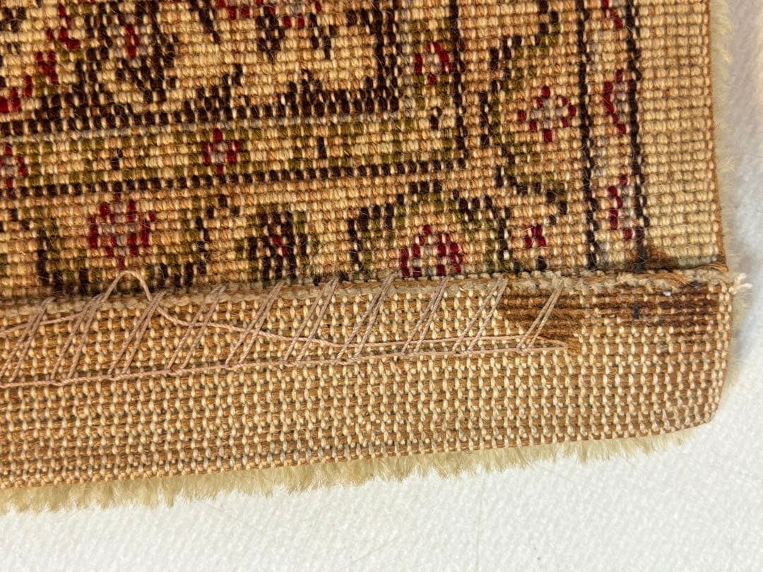 100% PURE NEW VIRGIN WOOL PILE ラグ