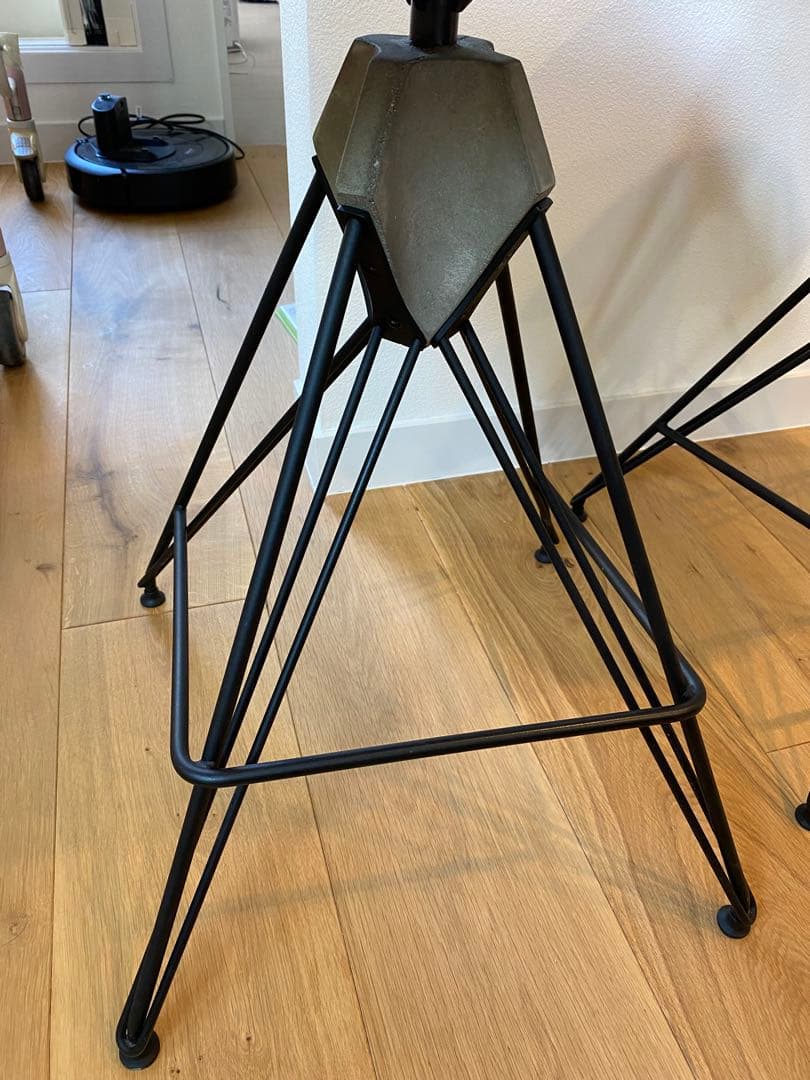 ディストリクトエイト　カーン　ハイスツール District Eight②