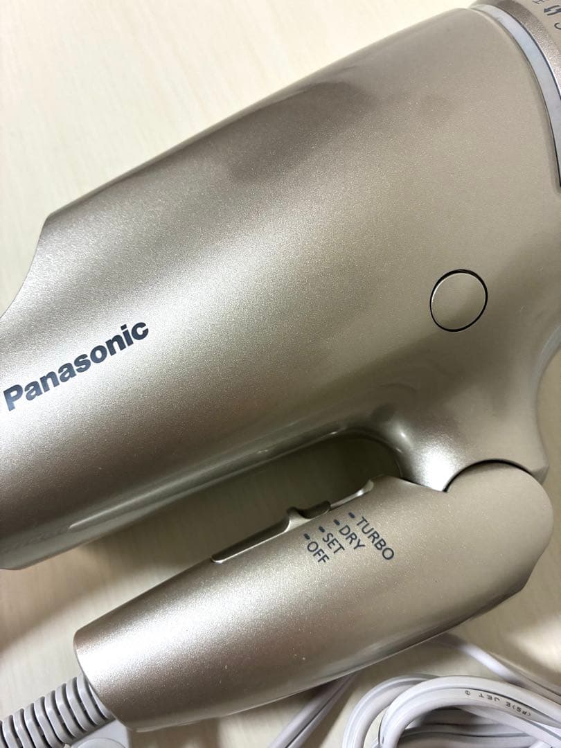 Panasonic ヘアドライヤー ナノケア　EH-NA9G