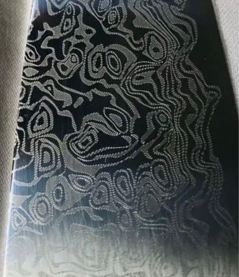 破格プロ仕様　最高級ダマカス包丁　カバー付き