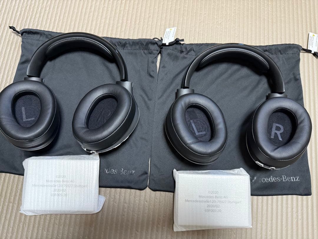 メルセデスベンツヘッドホン　ワイヤレス　ノイズキャンセリング　2個セット