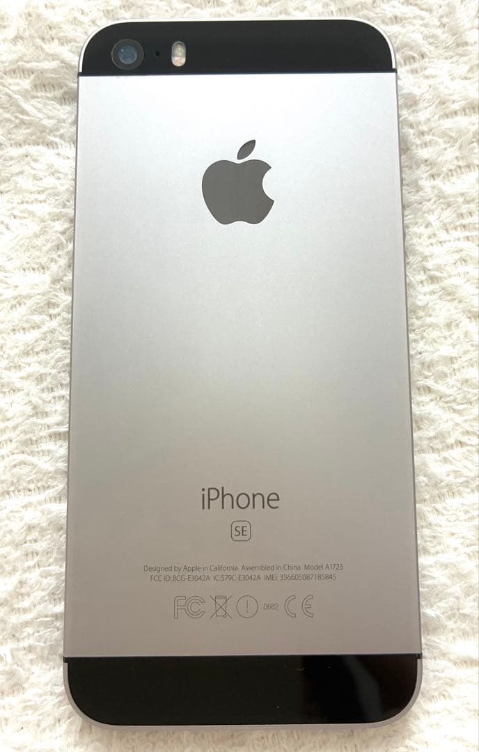 iPhone SE（初代） MP822J/A 32GBスペースグレー+保護ケース
