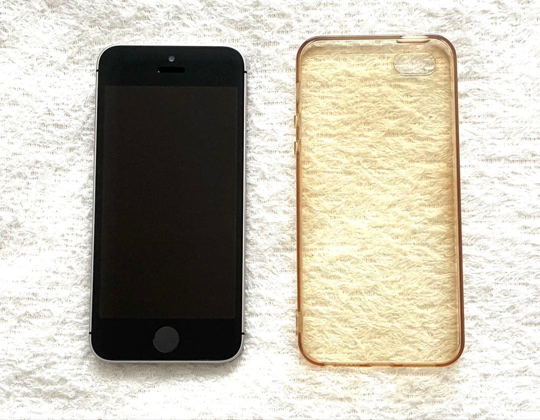 iPhone SE（初代） MP822J/A 32GBスペースグレー+保護ケース