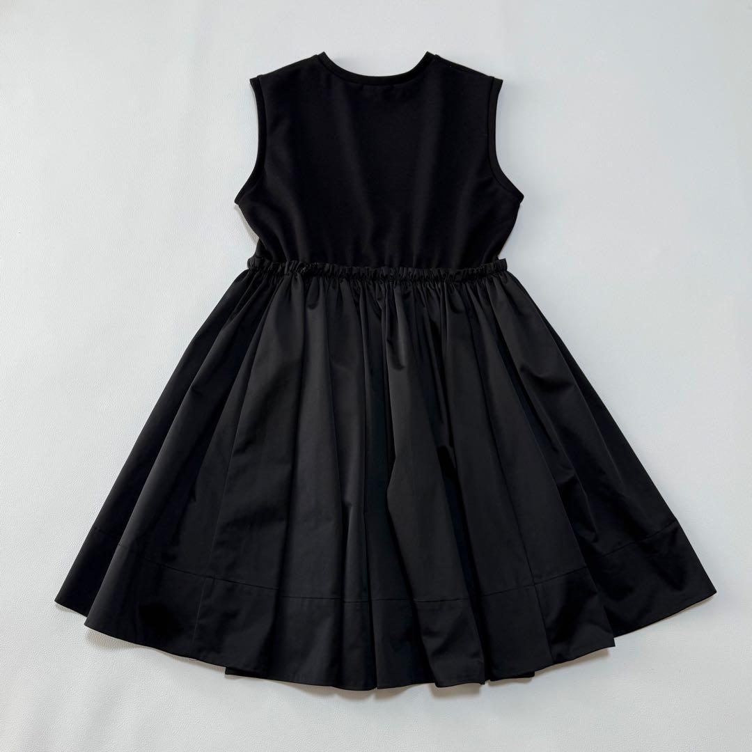 極美品 LE PHIL リモンタ ナイロンツイルティアードワンピース　ブラック