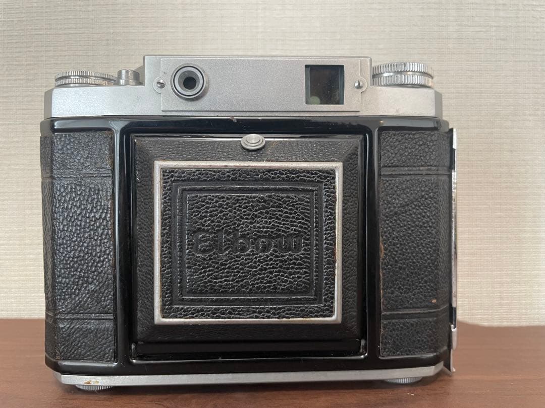 カメラ エルボーシックス