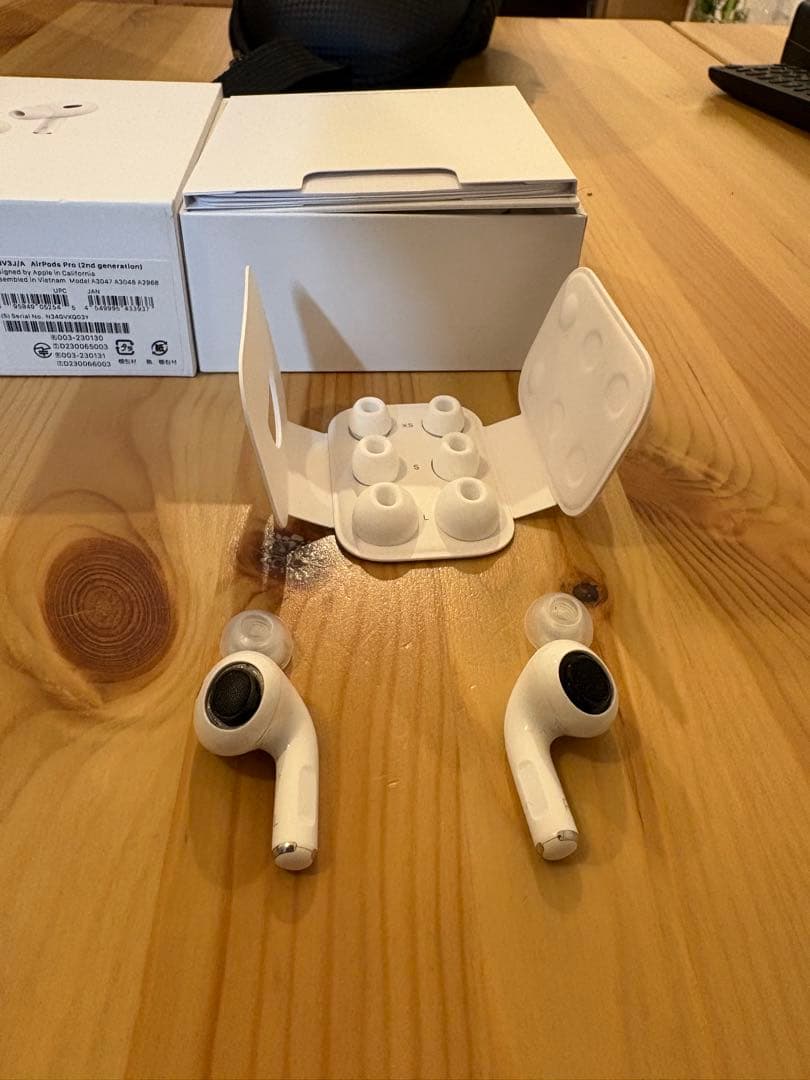 し*ー様 Apple AirPods Pro 第2世代 type-c、ケ－スなし