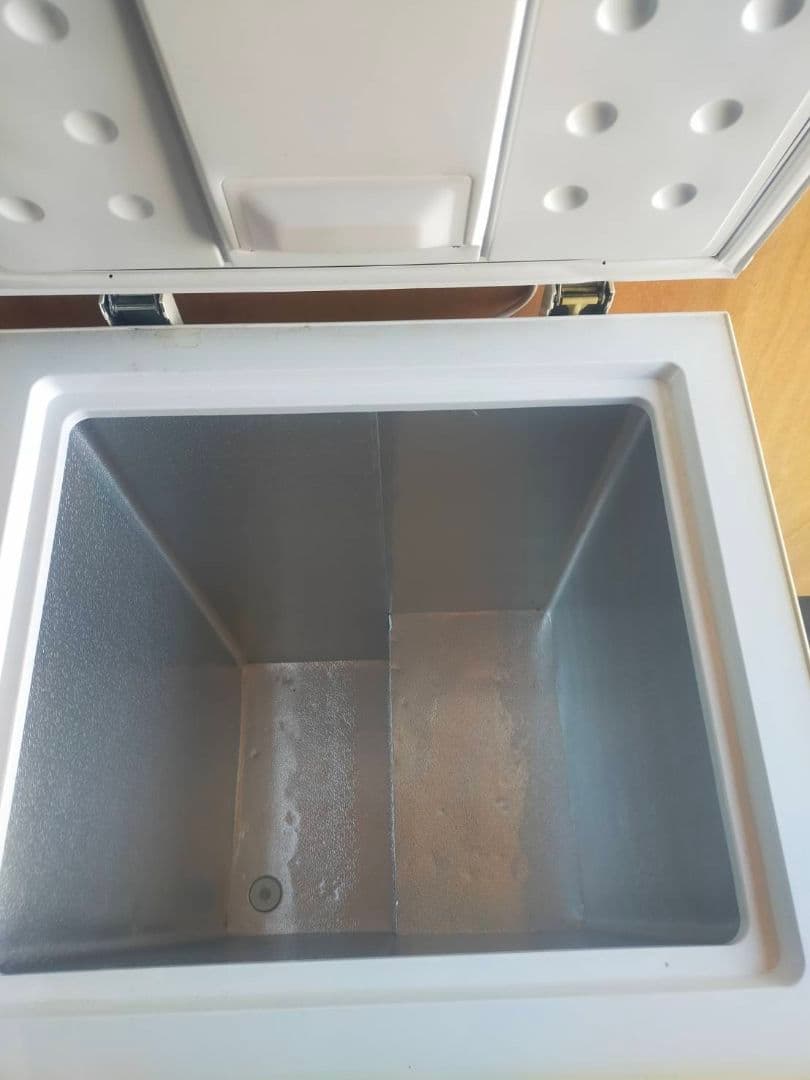 アイリスオーヤマ　冷凍庫　PF-A100TD