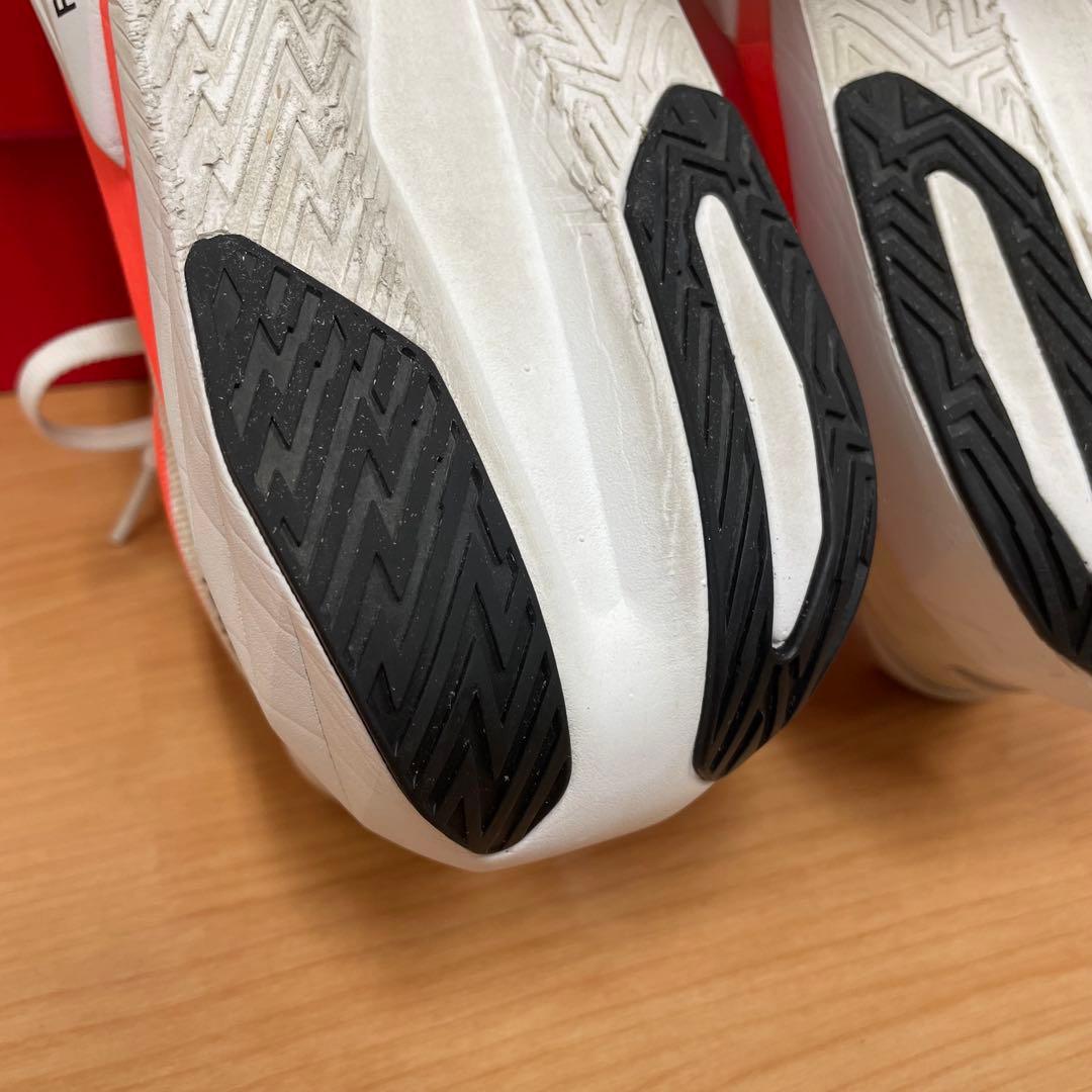 美品　ニューバランス　FuelCell Rebel V5 26センチ