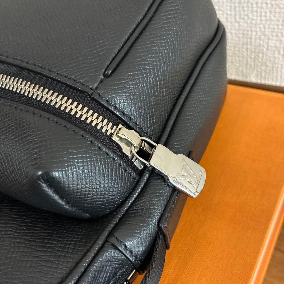 クルミさん専用ルイヴィトン タイガ アウトドア メッセンジャーバック　美品