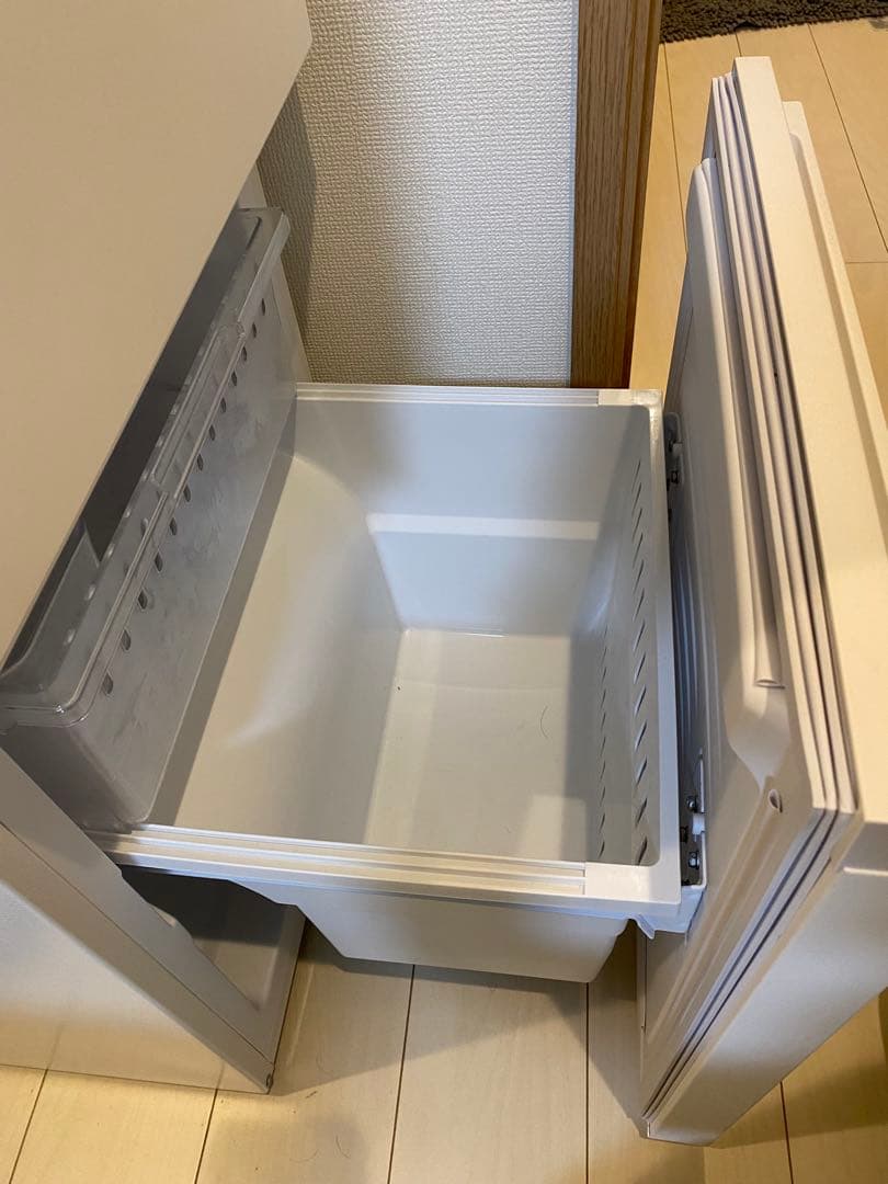 【新生活家電】テレビ＋テレビ台＋冷蔵庫(156L)まとめ売り／即使用OK！