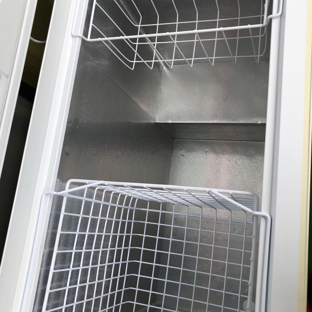 中古厨房　アイリスオーヤマ　１９８Ｌ 大型冷凍庫　 ICSD 20A