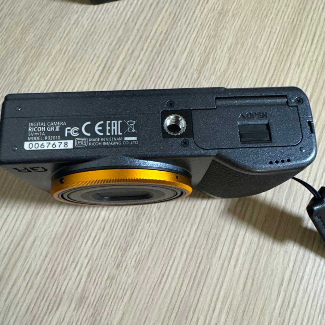 RICOH GRIII デジタルカメラ