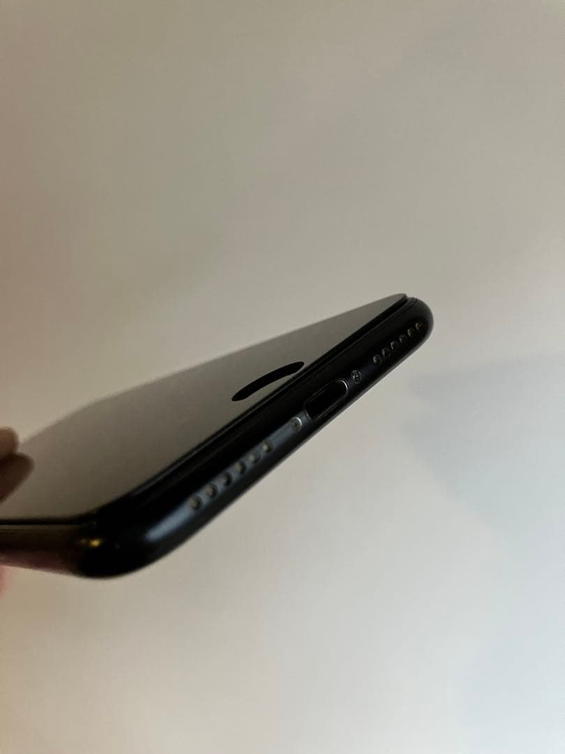 【中古・箱付き】Apple iPhone SE 第3世代 64GB 本体