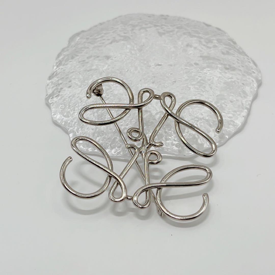 美品✨【LOEWE】 ロエベ アナグラム ブローチ 正規　箱・保存袋あり